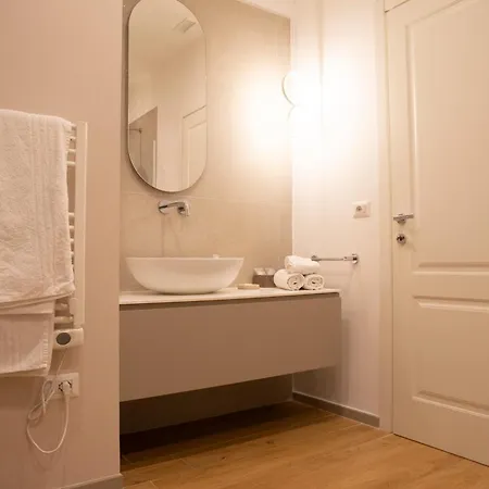 Dimora Zonno - First Floor Apartman