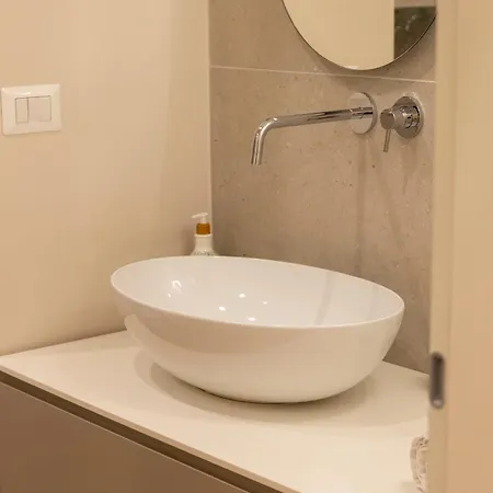 Dimora Zonno - First Floor Apartman